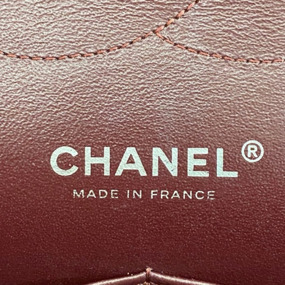 Authentic Chanel Classic Flap Jumbo Black Caviar Silver Hardware - Picture 3 of 16